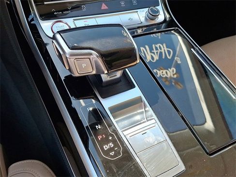 Used 2020 Audi S8 L w/ S8 Executive Package image 12