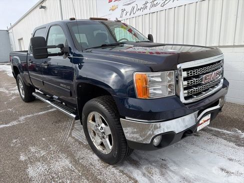 Used 2012 GMC Sierra 2500 SLE w/ SLE Preferred Package image 4