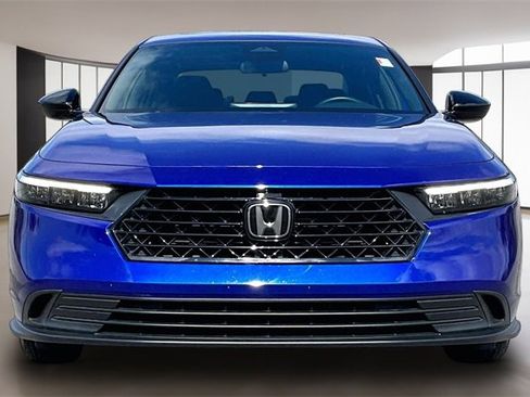 Used 2024 Honda Accord Sport image 2