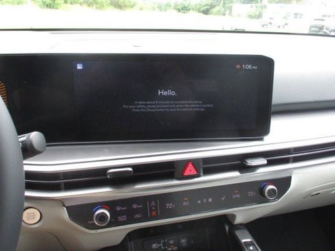 New 2025 Kia Sorento S image 19