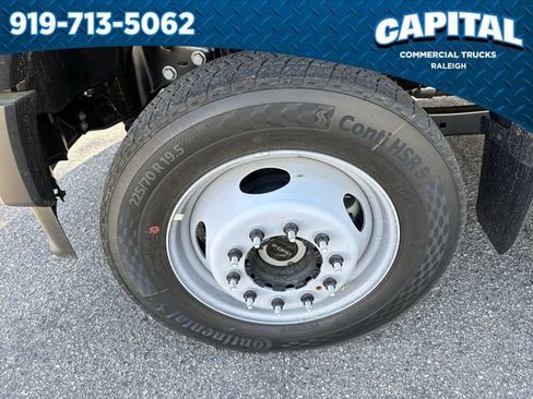New 2026 Ford F550 4x4 Regular Cab Super Duty image 13