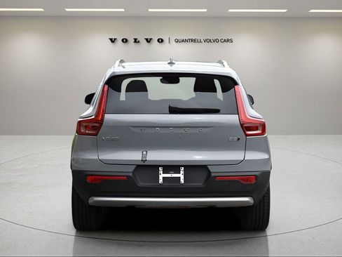 Certified 2025 Volvo XC40 B5 Core w/ Protection Package Premier image 5