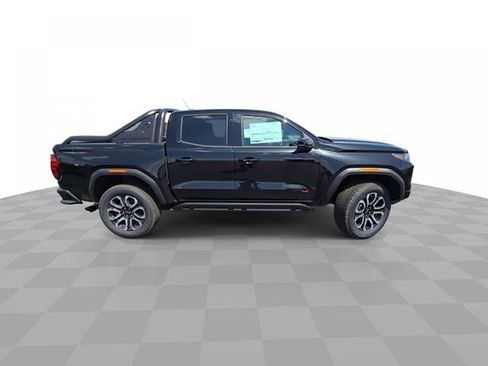 New 2025 GMC Canyon AT4 w/ Nightfall Edition image 9