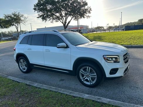 Used 2023 Mercedes-Benz GLB 250 image 8