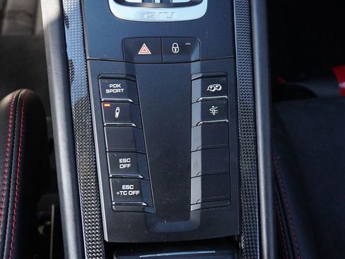 Used 2018 Porsche 911 GT3 RWD image 42