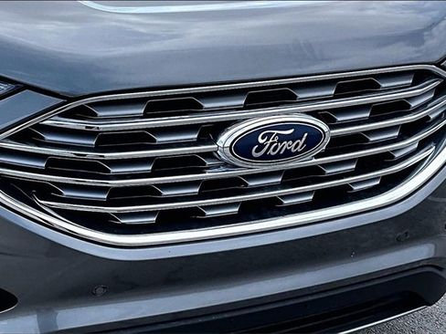 Used 2022 Ford Edge Titanium image 31