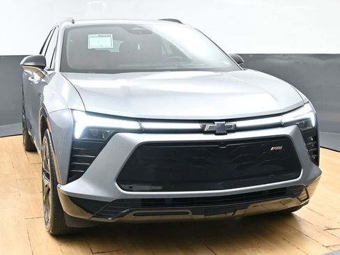 Used 2024 Chevrolet Blazer EV RS AWD/4WD image 4