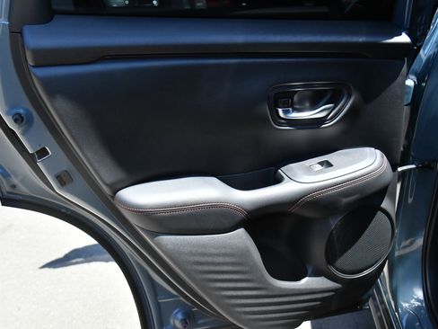 Used 2025 Honda HR-V Sport image 32