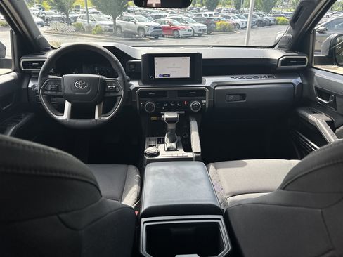 Used 2026 Toyota Tacoma SR5 AWD/4WD image 21