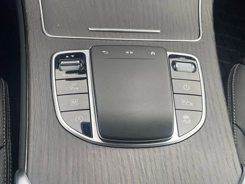 Used 2022 Mercedes-Benz GLC 300 4MATIC image 28