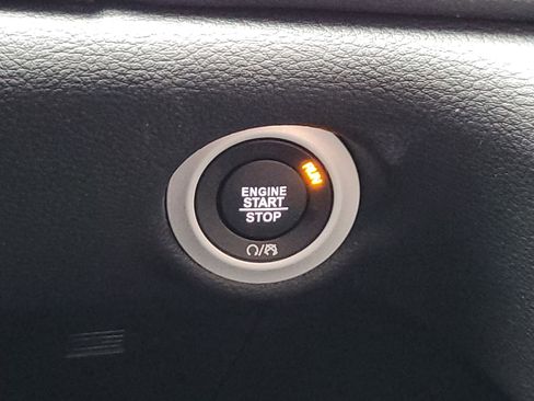 New 2026 Chrysler Pacifica Select image 22