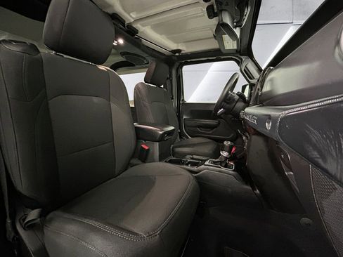 Used 2022 Jeep Wrangler Sport S image 14