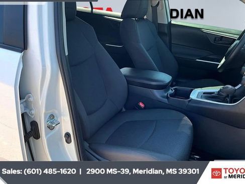 Used 2025 Toyota RAV4 LE image 6