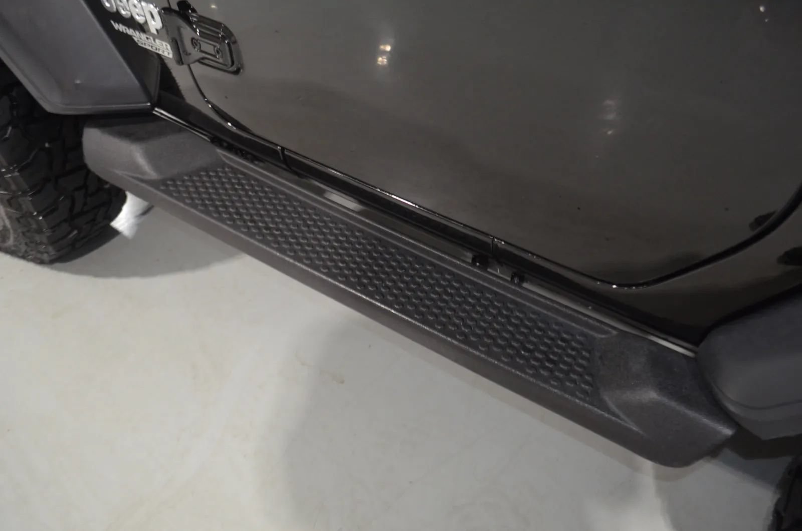 Used 2020 Jeep Wrangler Sport AWD/4WD image 12