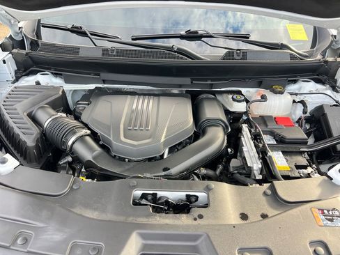 Certified 2024 GMC Acadia Elevation w/ Luxury Package image 26