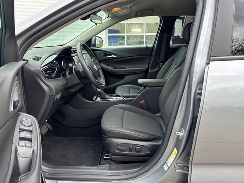 Used 2023 Buick Encore GX Select w/ Sport Touring Package AWD/4WD image 9
