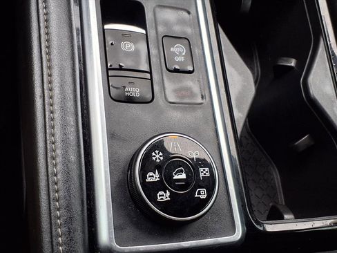 Used 2023 Nissan Pathfinder SL image 22