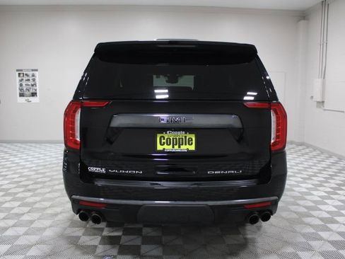 Used 2023 GMC Yukon Denali Ultimate image 11