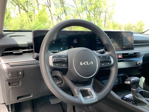 Used 2025 Kia K5 LXS FWD image 34