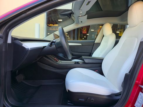 Used 2022 Tesla Model 3 RWD image 13