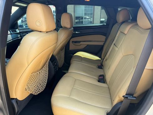 Used 2014 Cadillac SRX Luxury FWD image 16