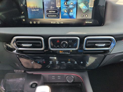 New 2026 Nissan Sentra SV w/ SV Convenience Package FWD image 13