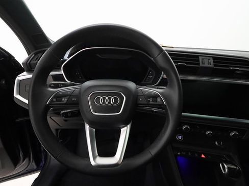 Used 2022 Audi Q3 2.0T Premium Plus image 12