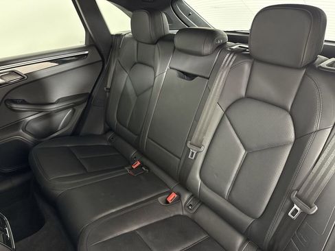 Certified 2023 Porsche Macan image 22