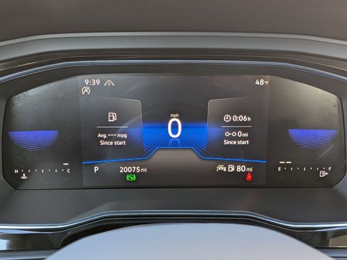 Used 2023 Volkswagen Jetta SE w/ Panoramic Sunroof Package image 14