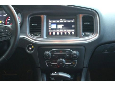 Used 2018 Dodge Charger SXT w/ Blacktop Package image 17