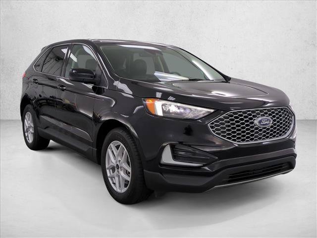 Used 2024 Ford Edge SEL AWD/4WD image 3