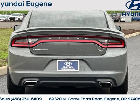 Used 2018 Dodge Charger R/T image 4