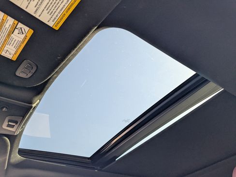 Used 2020 Ford F150 Platinum w/ Technology Package image 17