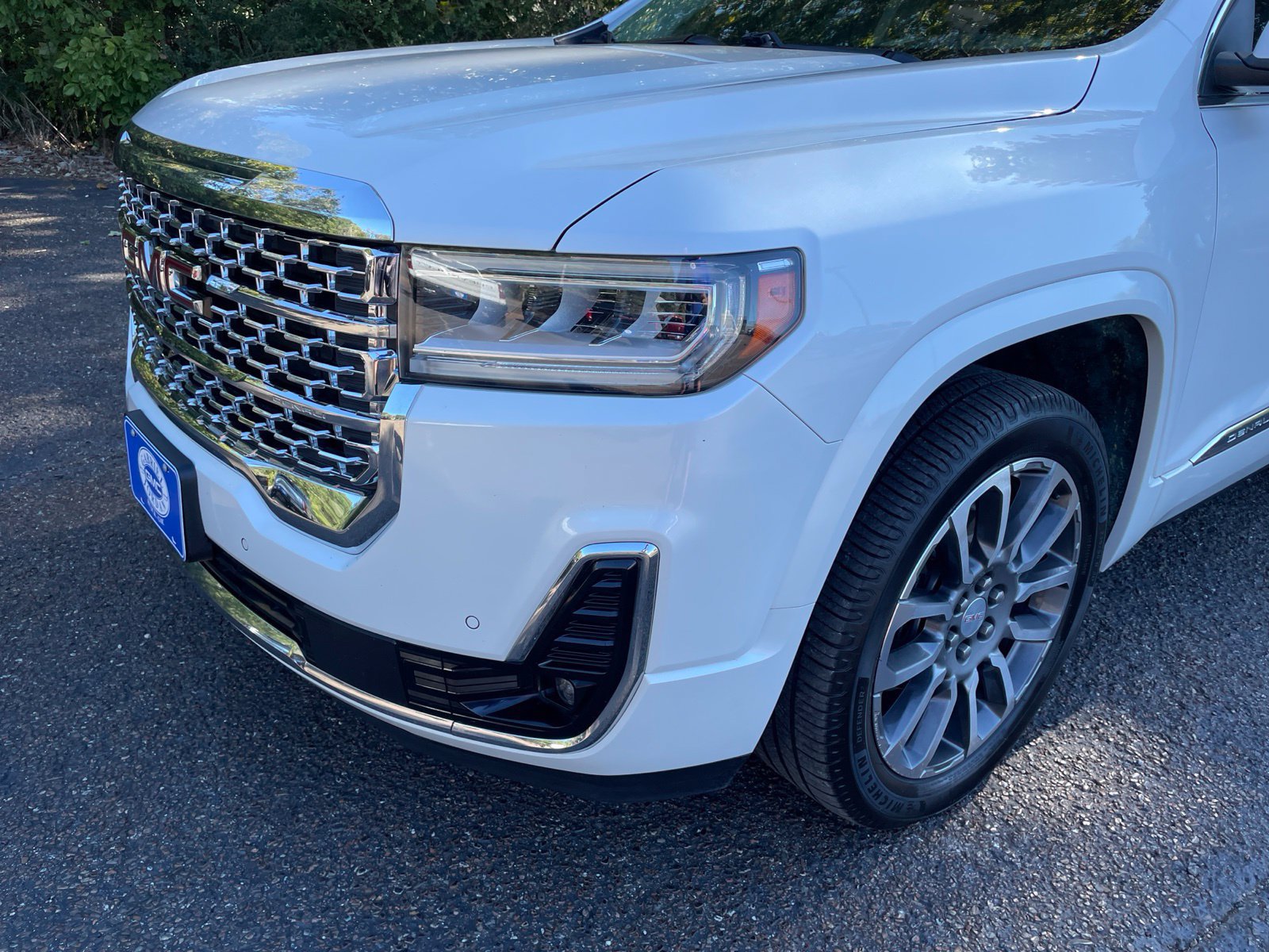 Used 2021 GMC Acadia Denali w/ Denali Technology Package FWD image 15