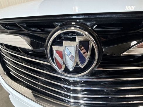 Used 2024 Buick Enclave Premium image 63