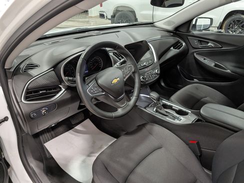 Used 2024 Chevrolet Malibu LT w/ Sport Edition FWD image 12
