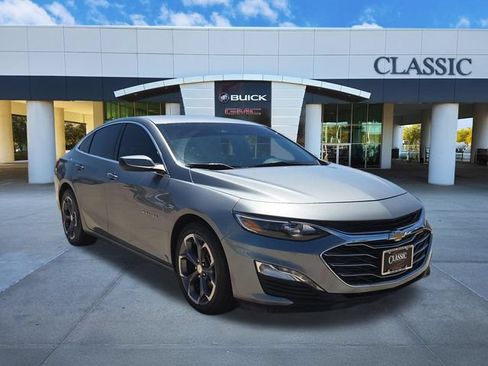 Used 2024 Chevrolet Malibu LT FWD image 1