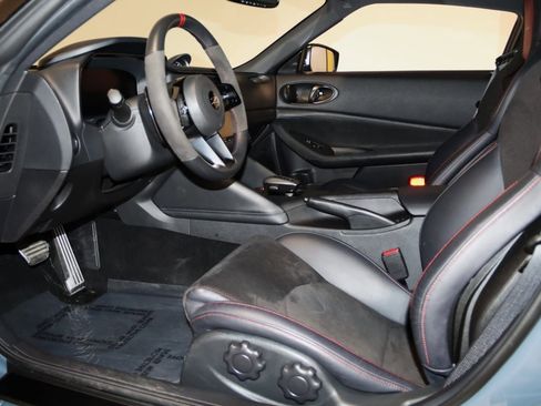 Used 2024 Nissan Z NISMO w/ Floor Mat Package image 40
