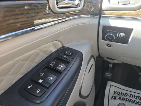 Used 2017 Jeep Grand Cherokee Summit AWD/4WD image 19