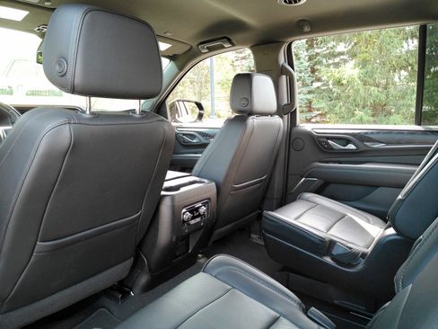 Certified 2023 GMC Yukon Denali image 11