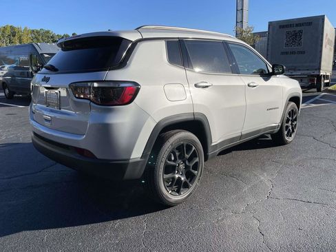 New 2026 Jeep Compass Latitude image 46