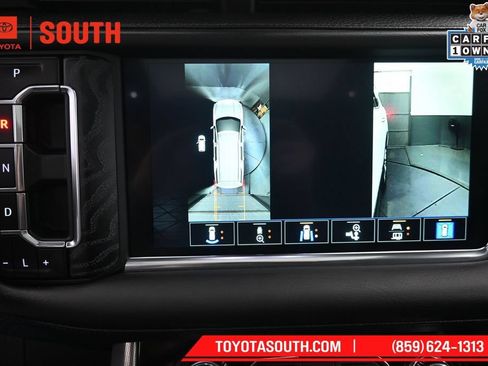 Used 2024 GMC Yukon Denali AWD/4WD image 21
