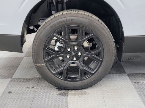 New 2025 Ford Maverick XLT w/ XLT Luxury Package AWD/4WD image 15