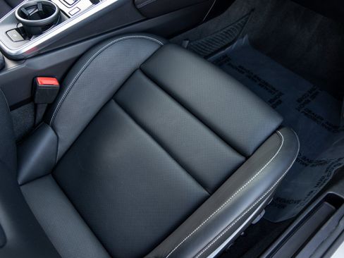 Certified 2022 Porsche 911 Turbo image 47