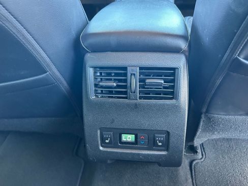 Used 2023 Mitsubishi Outlander SEL FWD image 15