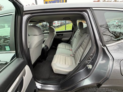 Used 2017 Honda CR-V LX image 19