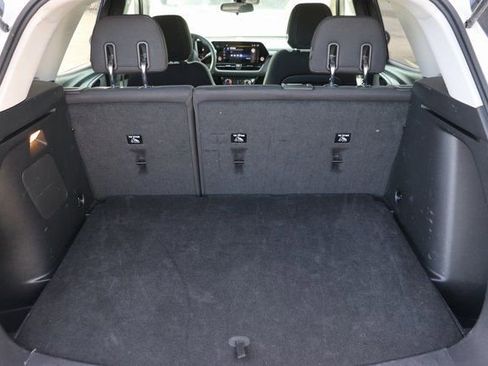 Used 2025 Chevrolet TrailBlazer LT image 11