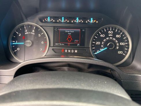 Used 2019 Ford F150 XLT w/ Equipment Group 302A Luxury AWD/4WD image 16