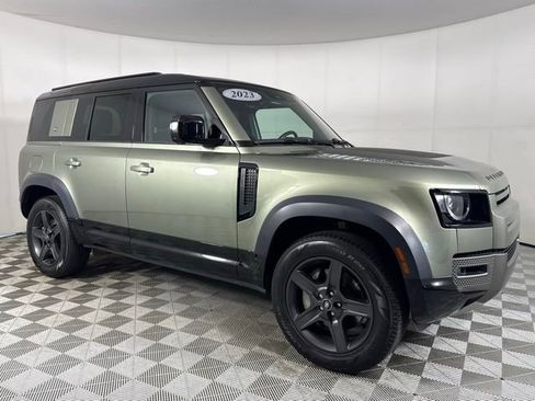 Used 2023 Land Rover Defender 110 X-Dynamic SE image 12