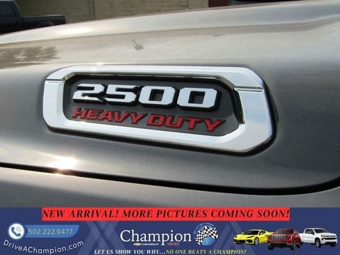 Used 2021 RAM 2500 Tradesman w/ Chrome Appearance Group AWD/4WD image 11